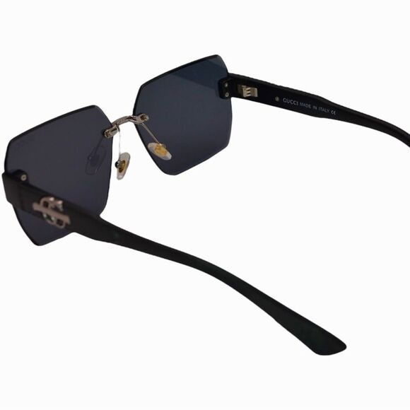 Gucci Women’s Oversized Sunglasses | Gray Lens | Silver & Black | 62-14-145 |New main image 6